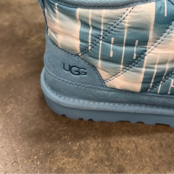 UGG Neumel Heritage Tasman Blue Fog Quilted Shearling Boots - Picture 4 of 12